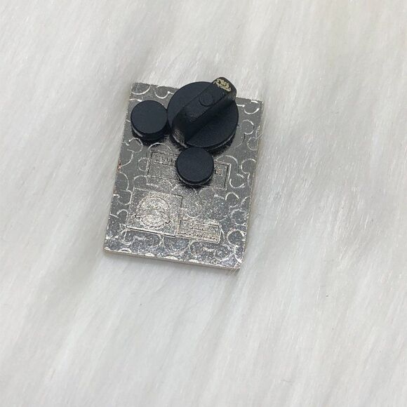 🔮 5/$25 Disney Chalk Sketches‎ The Little Mermaid Ursula Pin - Picture 3 of 3